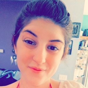 Meet your Posher, Cassandra